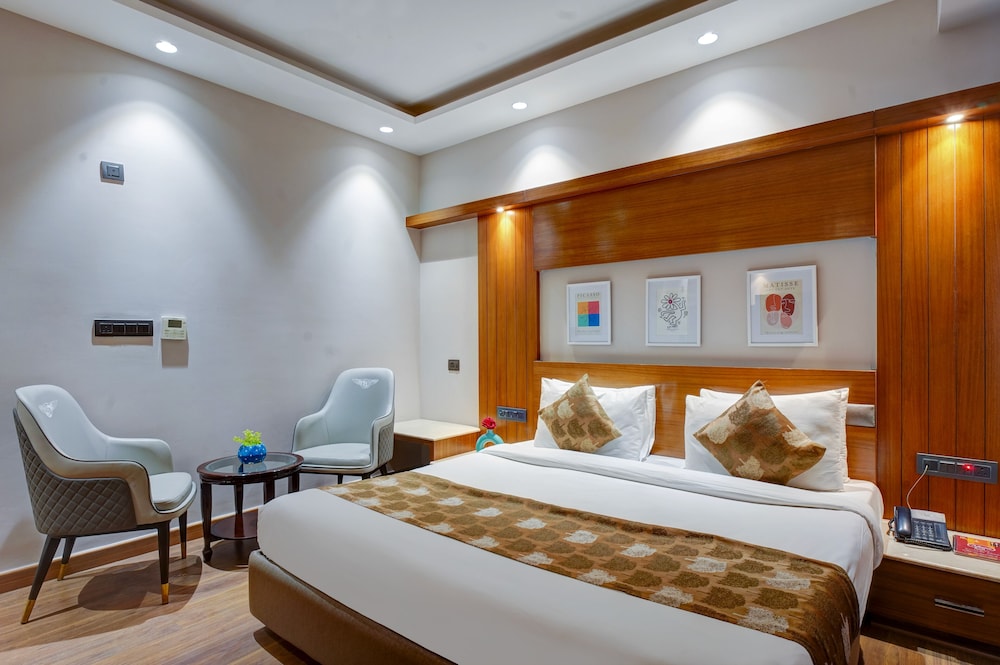 The Pearl Hotel 20/50
