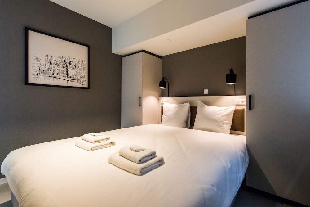 Short Stay Group Eastern Docklands Apartments 12/50