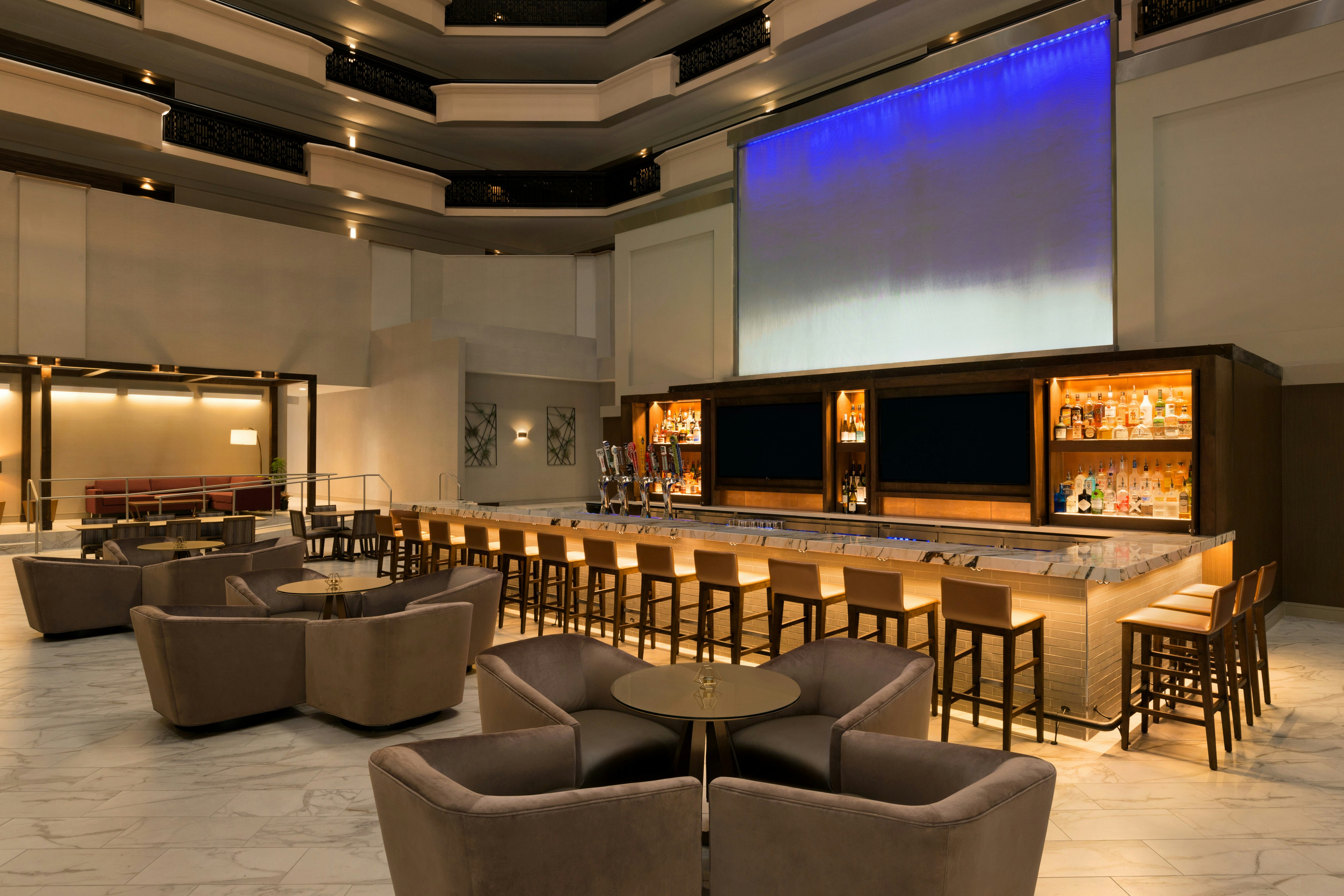 Embassy Suites By Hilton Phoenix Downtown North 55/70