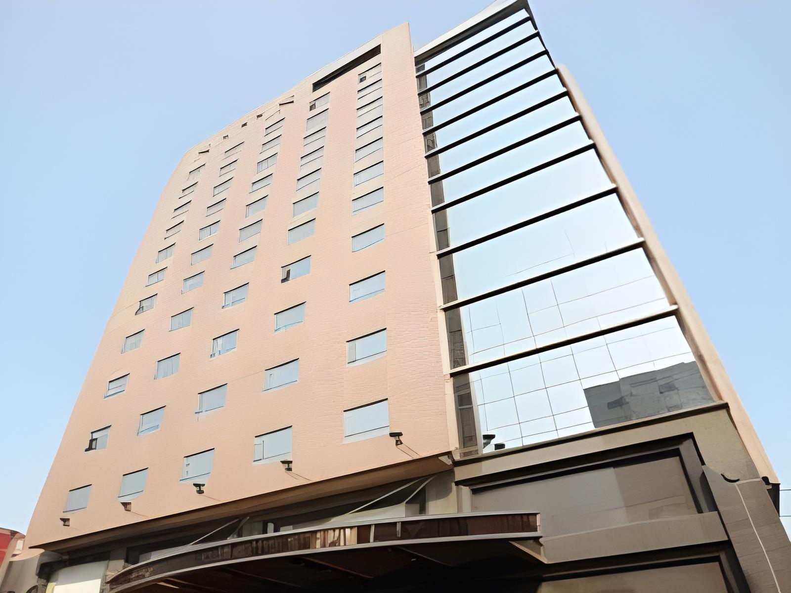 The Clipper Hotel 7/36