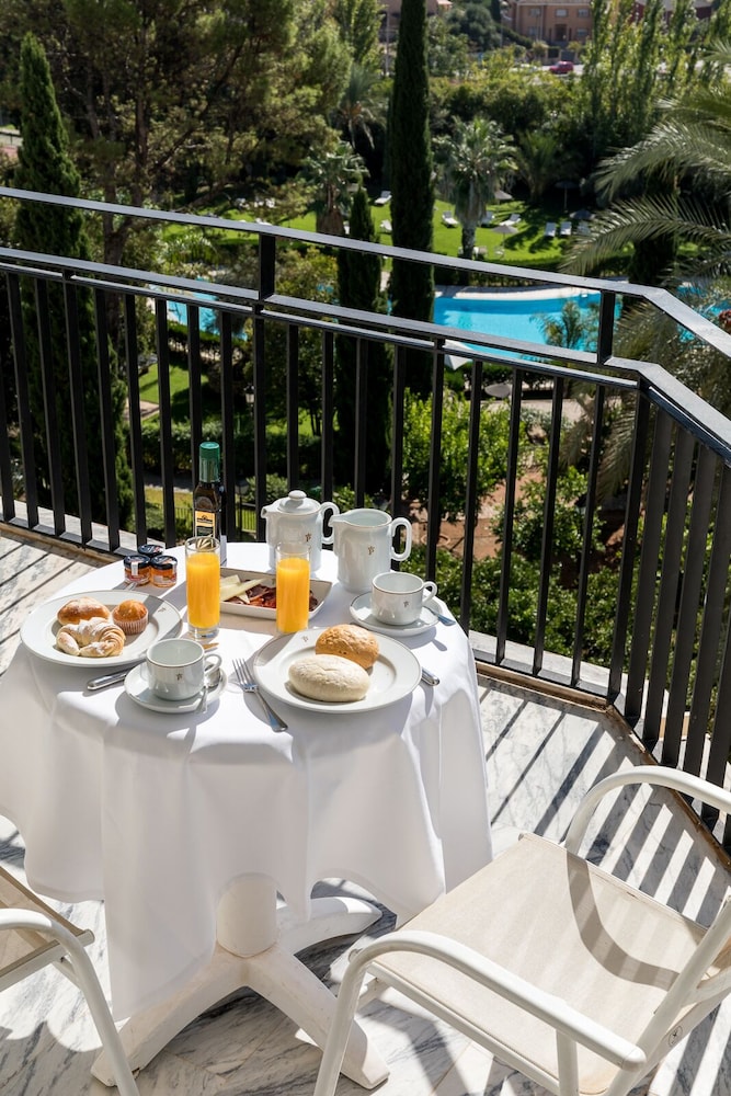 Parador de Cordoba Hotel 35/50