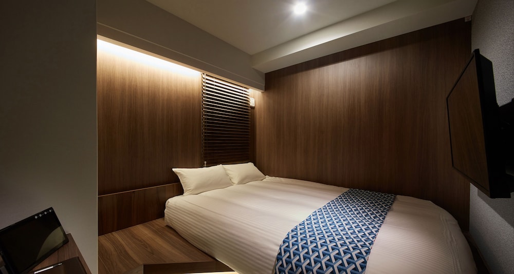 STANDARD, DOUBLE BED