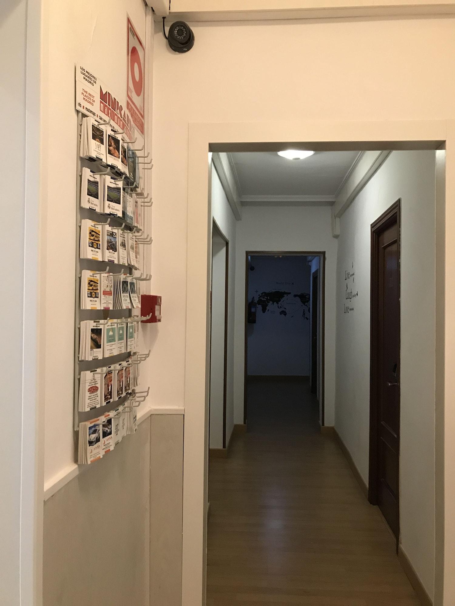 Lm Rooms Opera 3/82