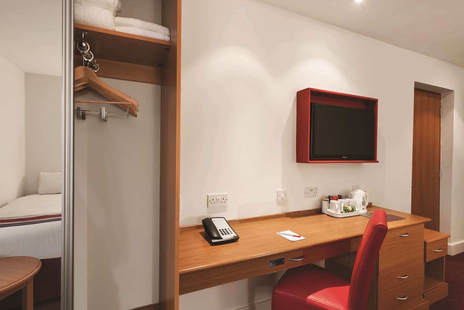 Ramada by Wyndham Cambridge 35/39
