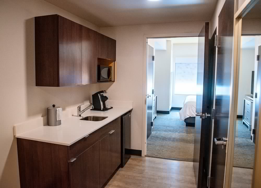 Holiday Inn Suites Savannah Airport Pooler 50/74