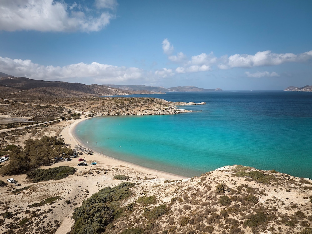 Milos Achivadolimni Hotel Bungalows And Camping Caravan Park 46/50