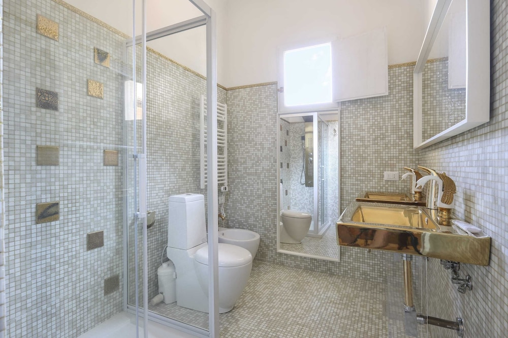 Lullaby Suite Near Palazzo Vecchio and Piazza Signoria-hosted by Sweetstay 14/19