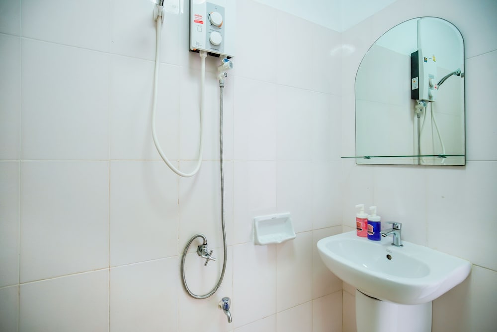 غرفة سوبيريور بسرير مزدوج، Khaleej Mazz Hotel Patong 5/7