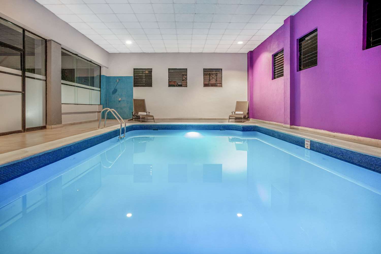 swimming pool spa