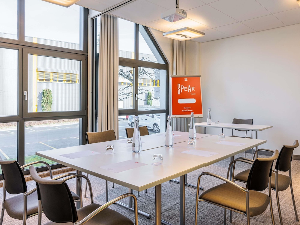 Ibis Lausanne Crissier 38/49