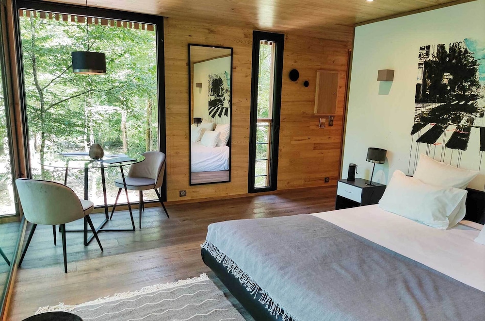 LOIRE VALLEY LODGES - HOTEL 3/50