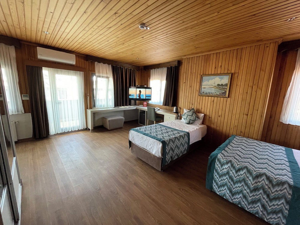Gul Hotel 24/46