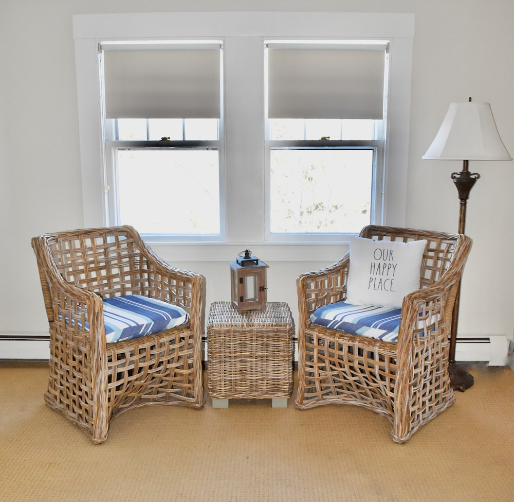 East Wind Inn 65/75