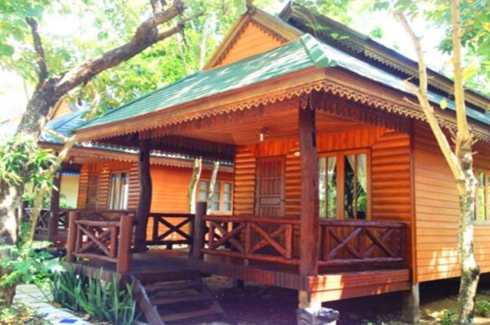 Sri Phairin Resort 1/30
