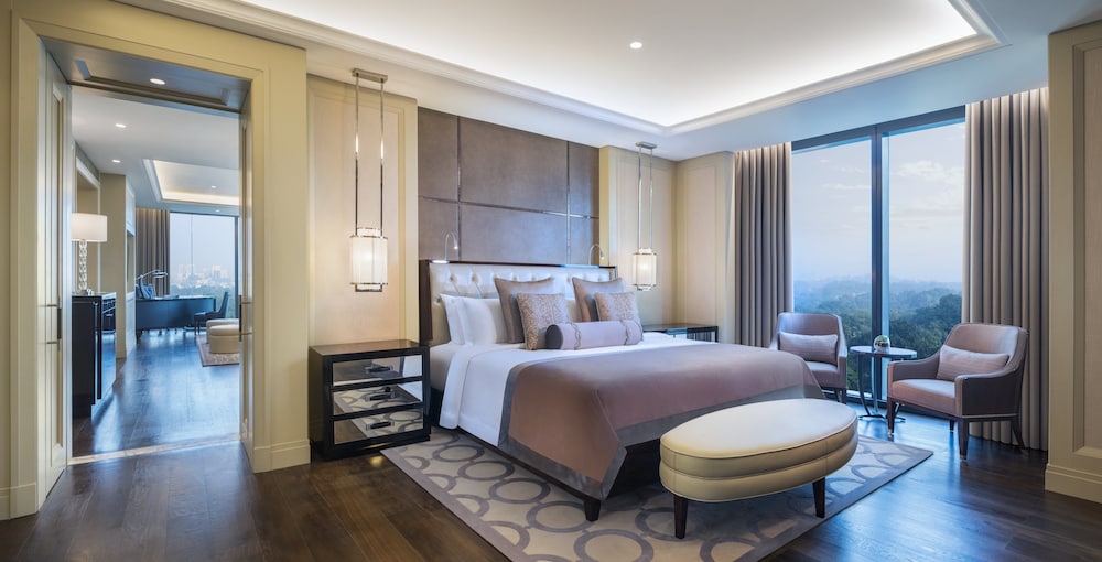 THE ST. REGIS KUALA LUMPUR 20/72