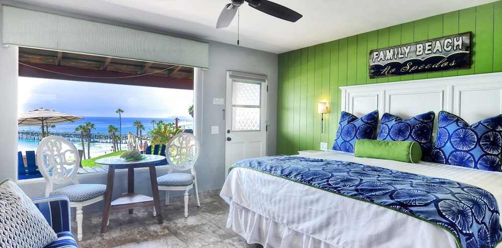 Beachcomber Inn 16/50