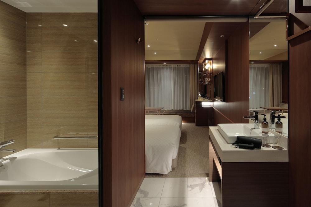 Candeo Hotels Osaka Shinsaibashi 48/50