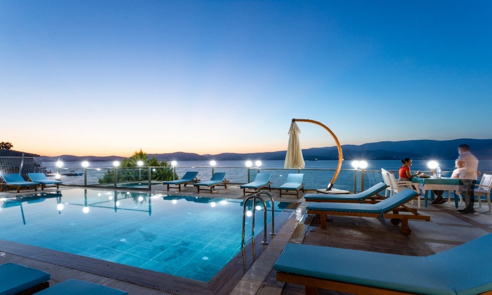 Gulluk Yali Boutique Otel 44/48