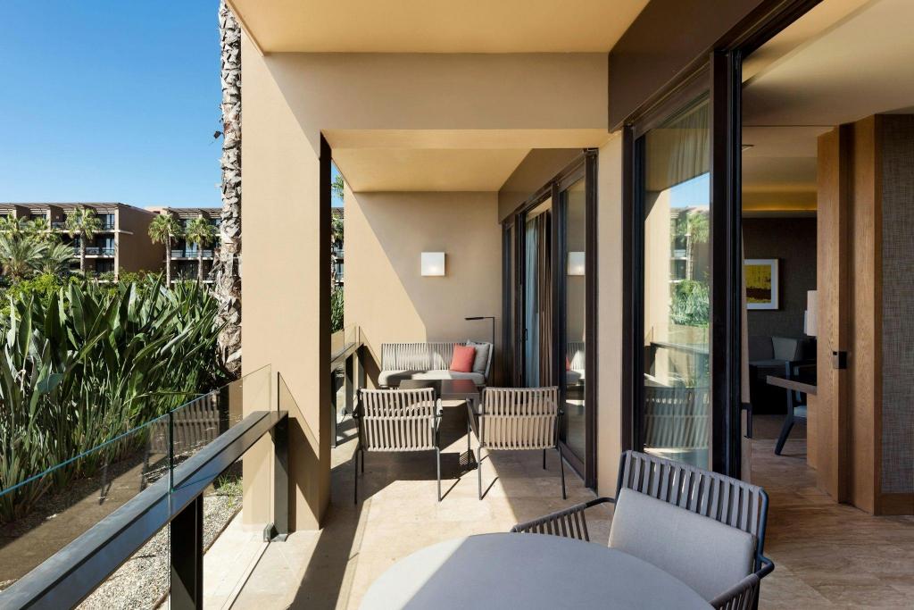 Luxury, Suite, King Bed, Resort View, Sofa, Terrace, Ground Floor، JW Marriott Los Cabos Beach Resort and Spa 6/6