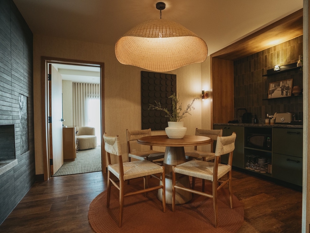 The Kenrick Hotel 34/49