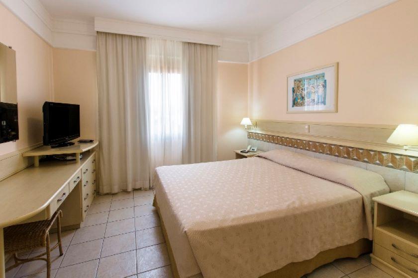 Suite, Street View