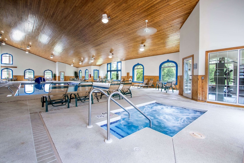 swimming pool spa