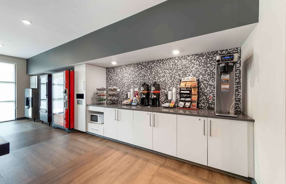 Extended Stay America Suites - Huntsville - Madison 3/24