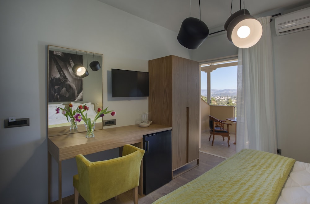 Anthemion Suites And Villas 31/50