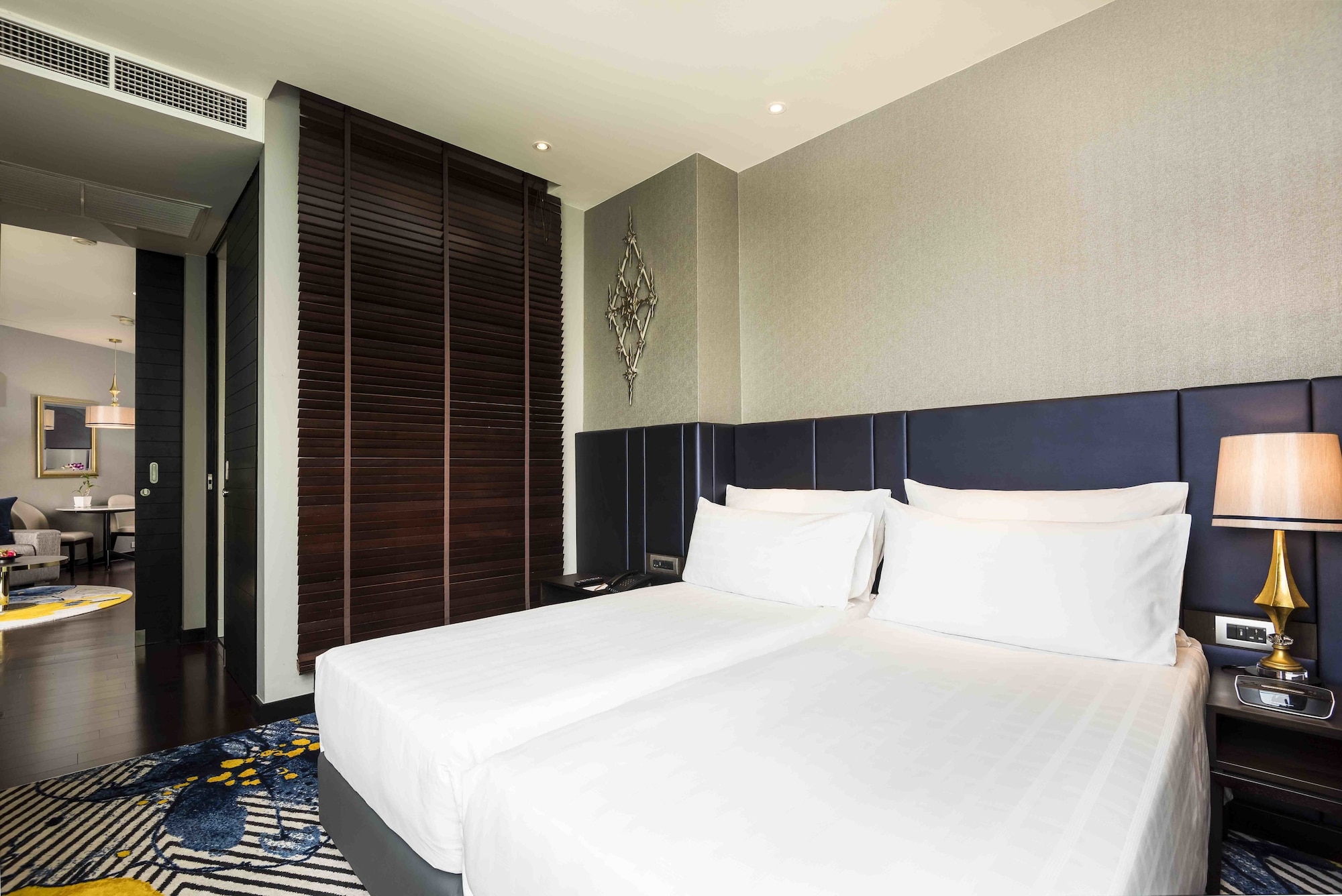 One Bedroom Sute City View King