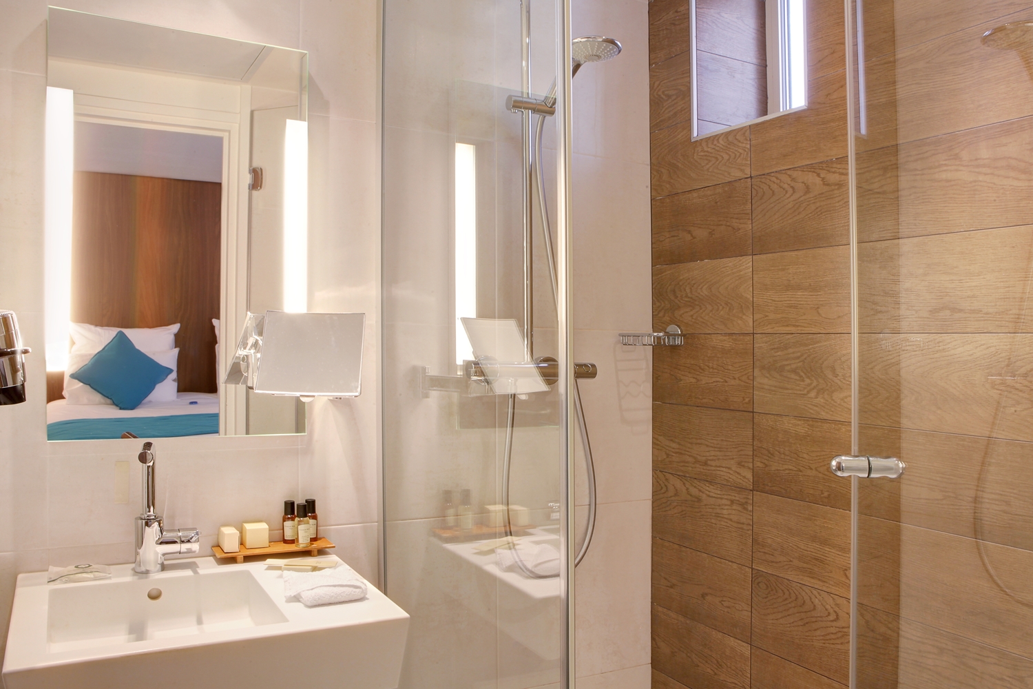Best Western Plus 61 Paris Nation 14/15