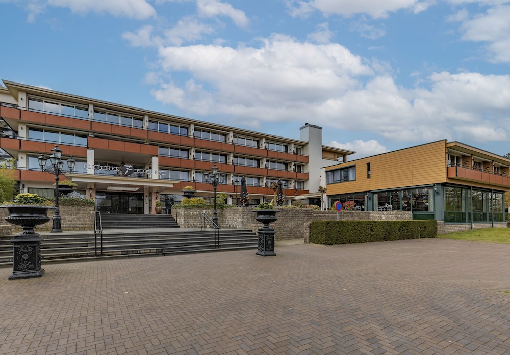 Fletcher Hotel-Restaurant De Hunzebergen 59/66