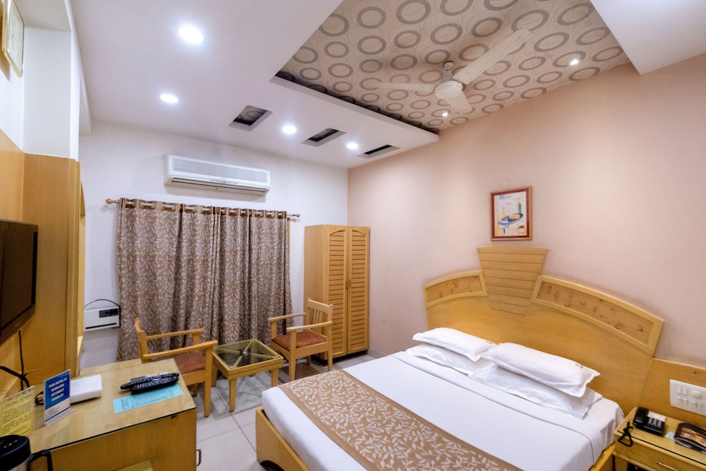 Hotel Annapoorna Residency 20/30