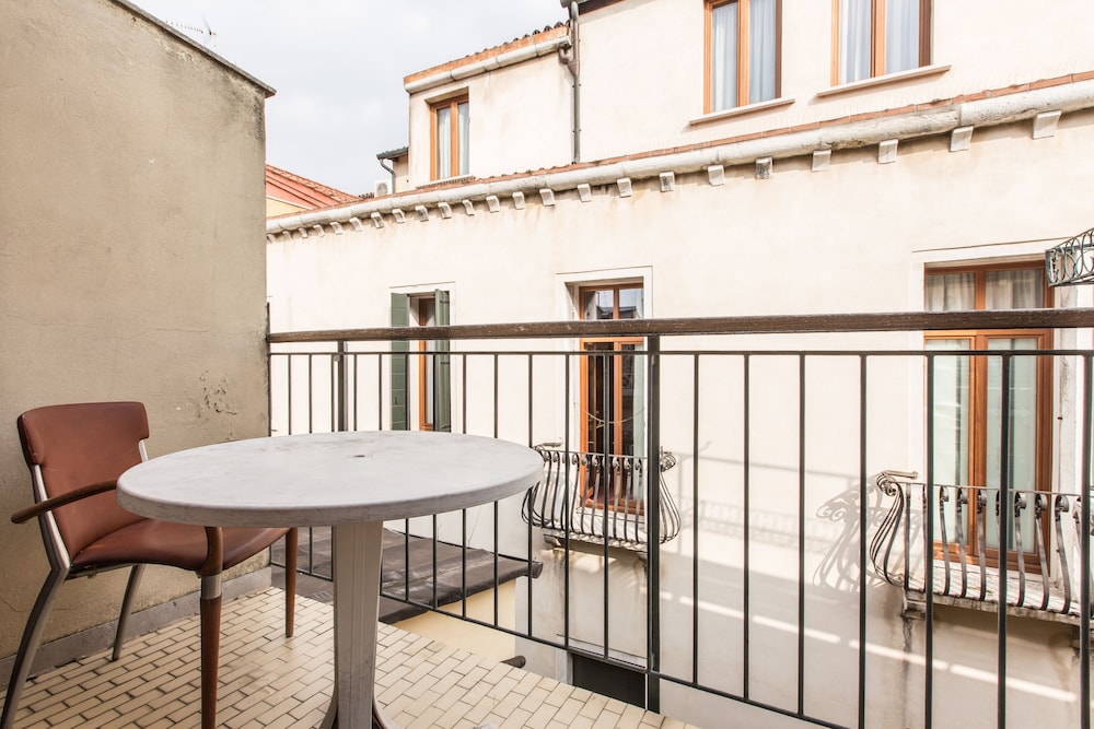 Albergo San Marco 48/54