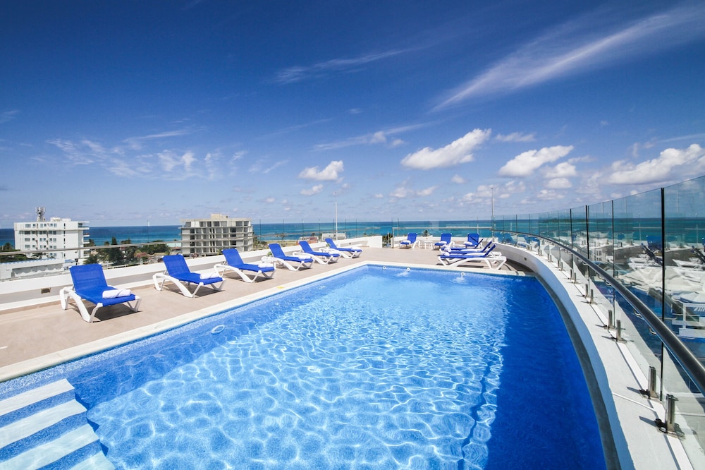 Azure Lofts And Pool 36/42