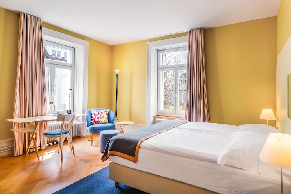1 BEDROOM, DELUXE, DOUBLE BED