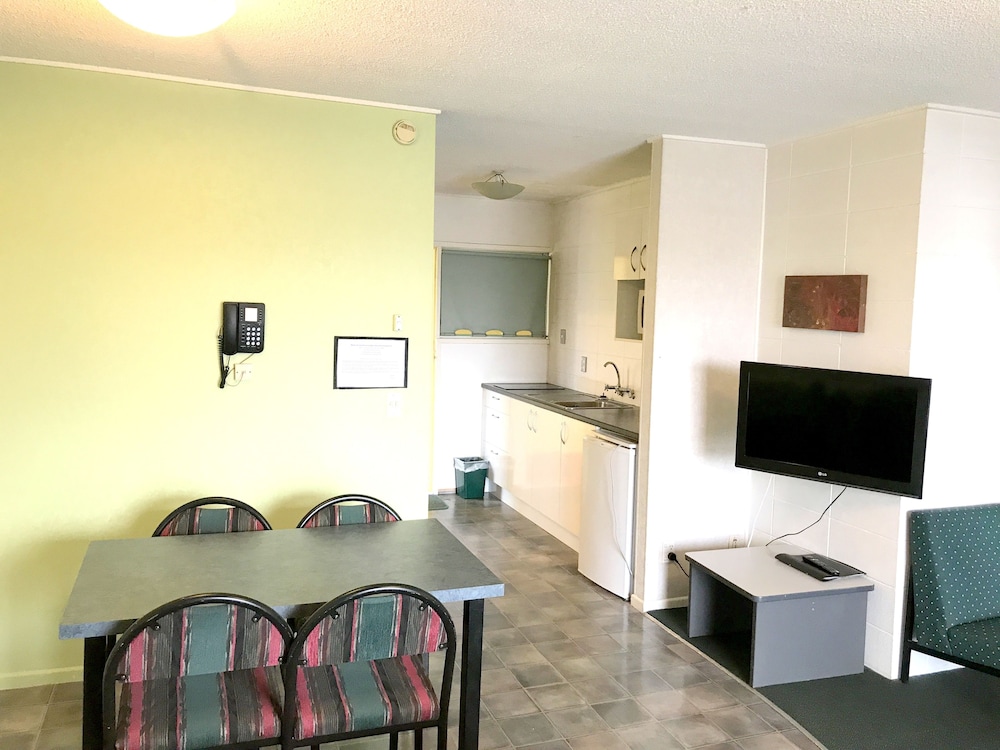Greenview Motel 34/50