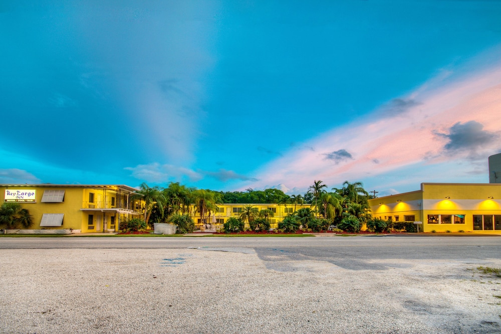 Rodeway Inn Suites 4/28