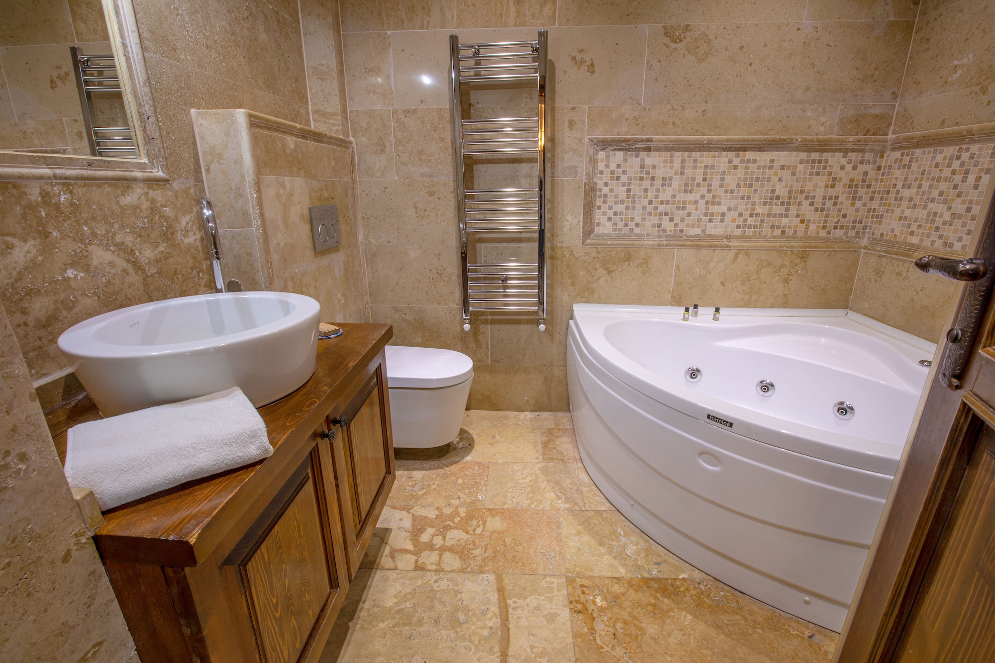 جناح جونيور بسرير كينج بإطلالة على المدينة، Osmanli Manor Hotel 8/8