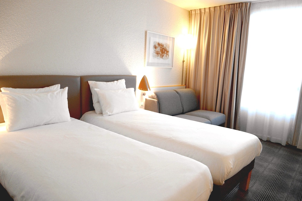 Novotel Grenoble Nord 21/78