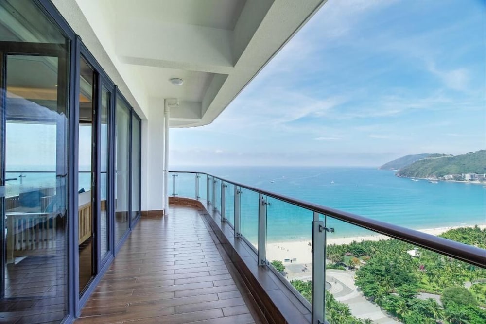 Dadonghai Hotel Sanya 46/48