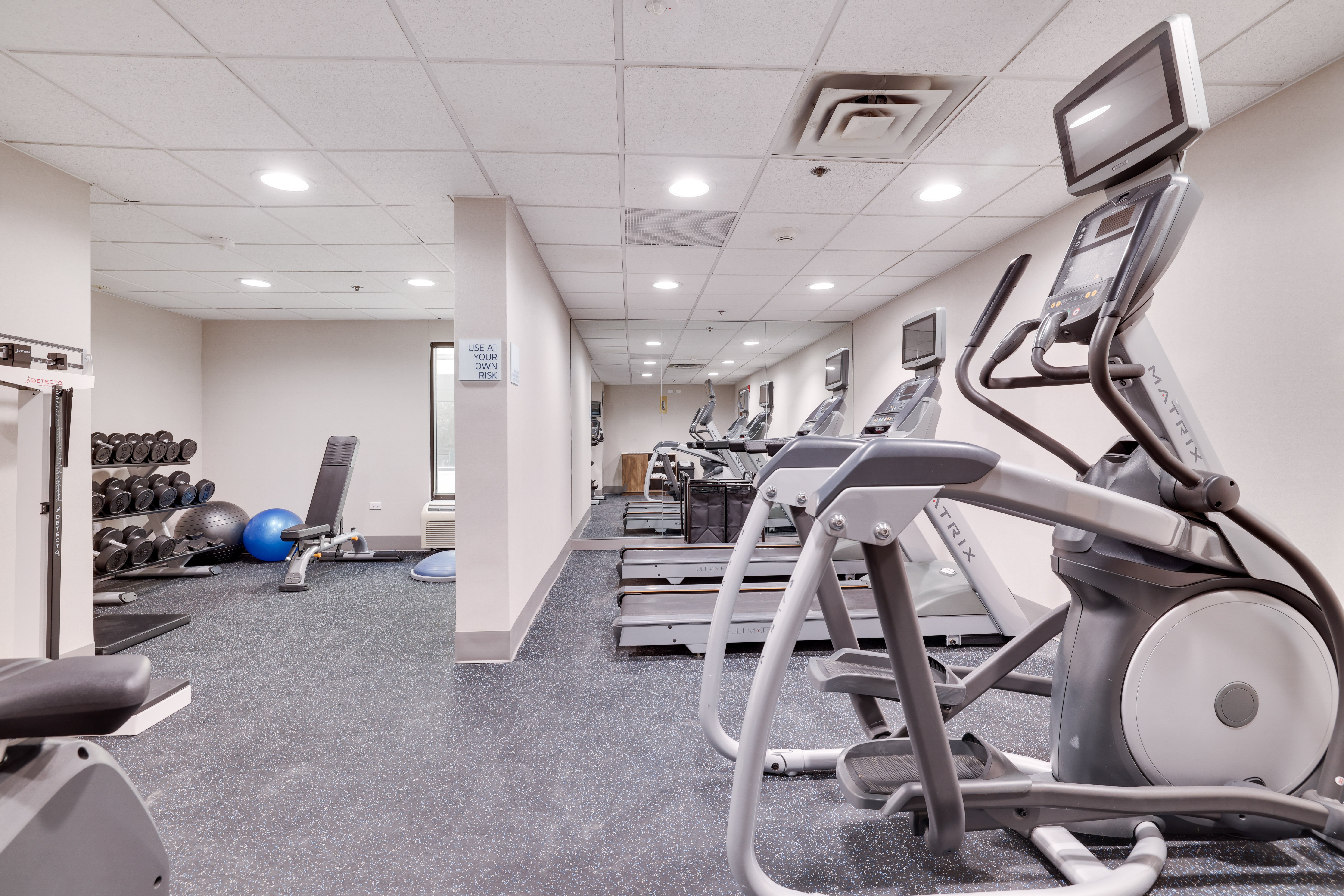 Holiday Inn Express Wilkes Barre East 38/57