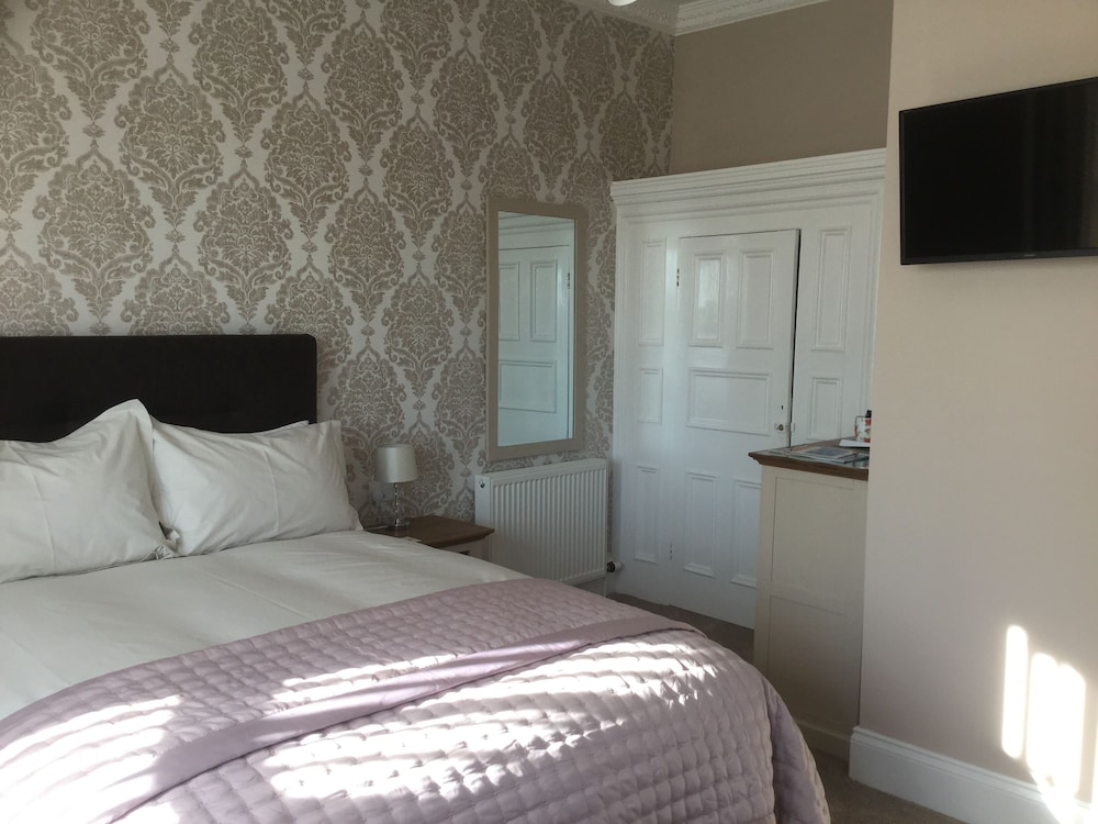 Glenora Guest House 15/57