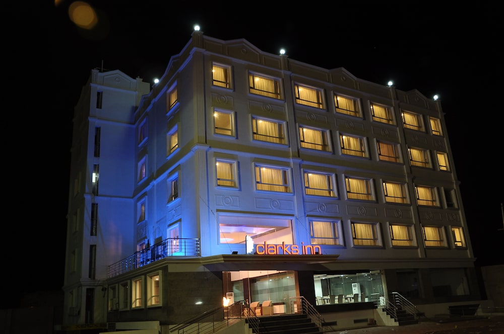 CLARKS INN BADAMI 1/25
