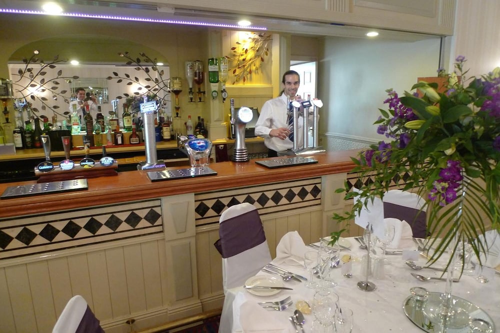 Ashburnham Hotel 30/50
