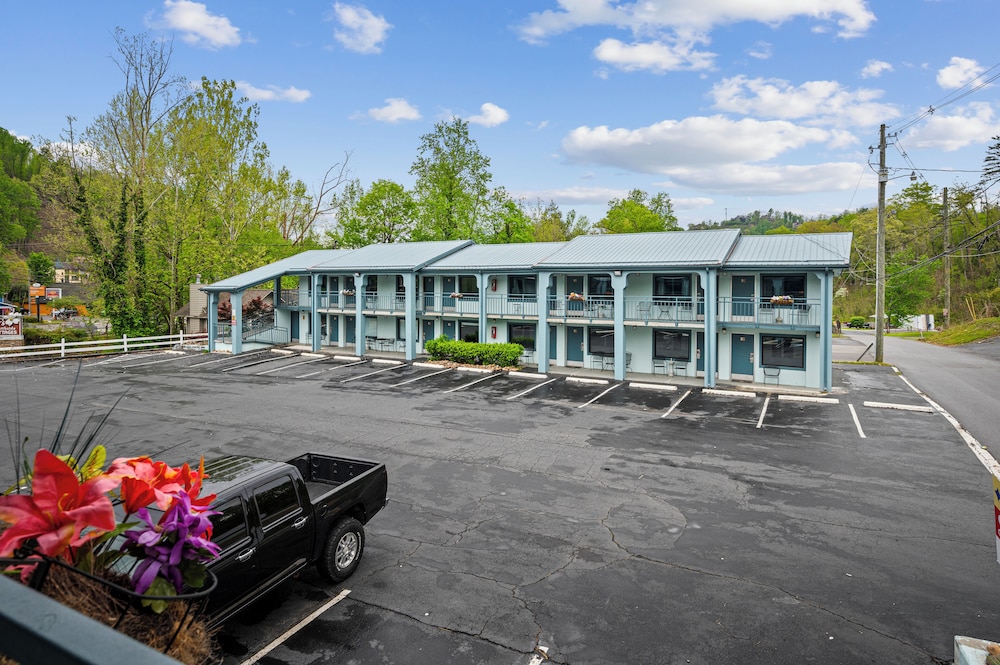 Country Town N Suites 4/65