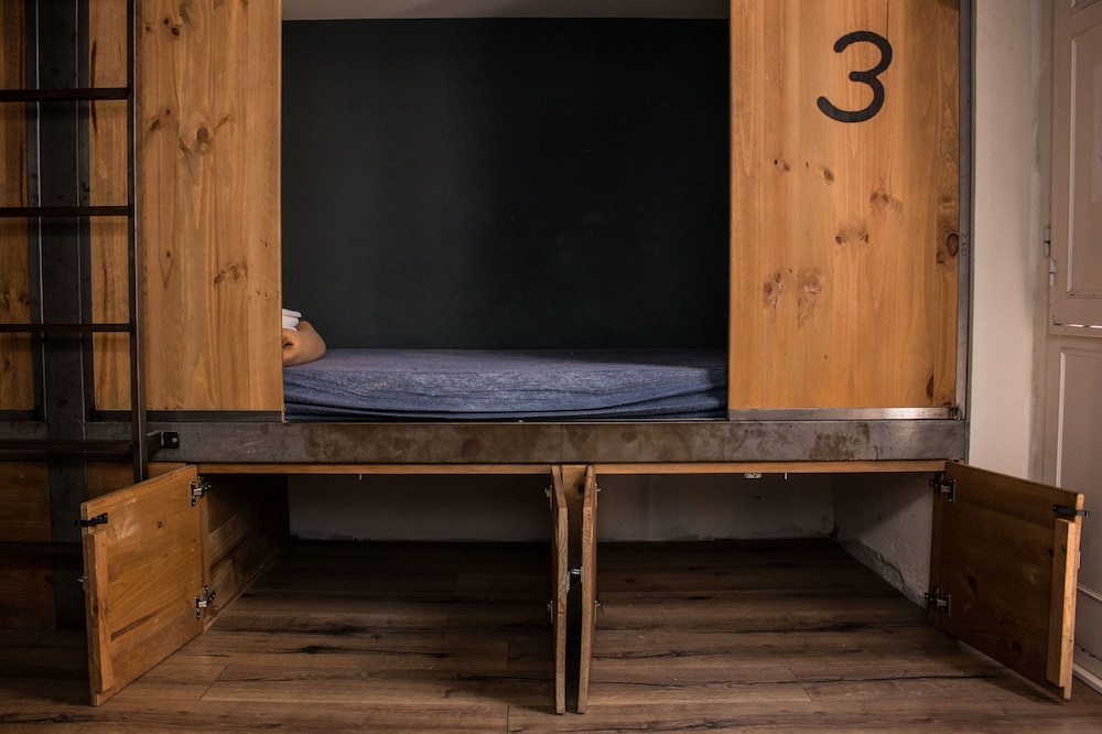 Black Swan Hostel Sevilla 28/62