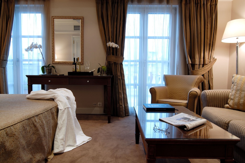 Hera Hotel 26/39