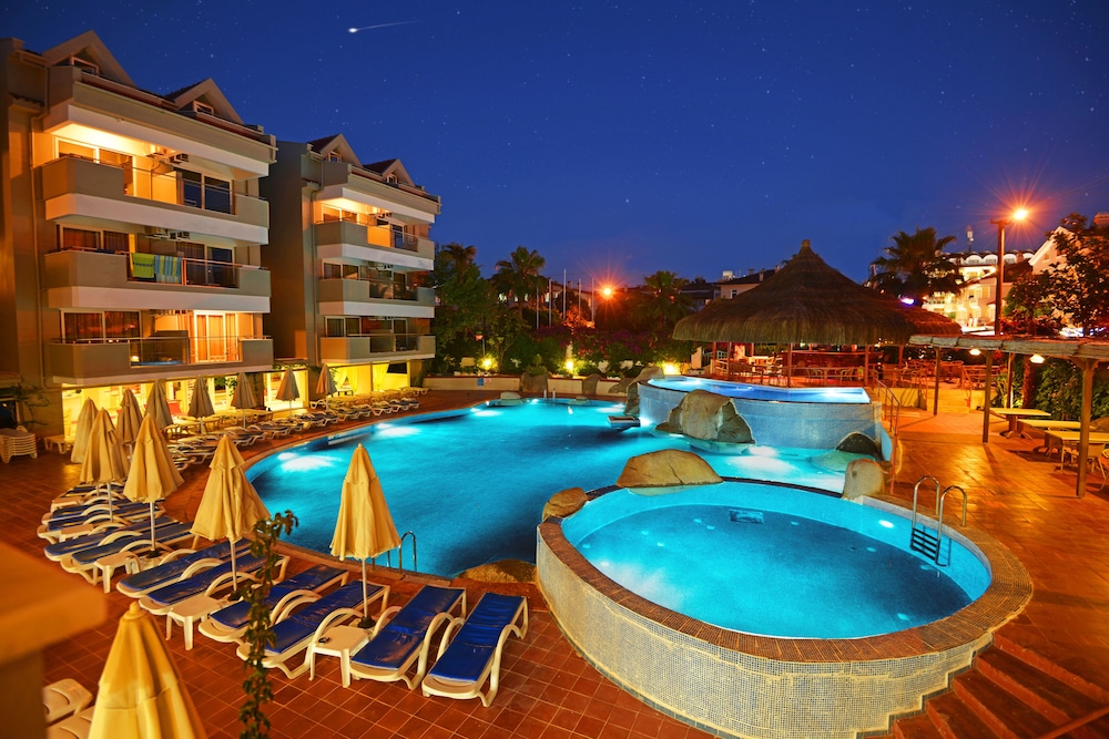 Begonville Hotel 47/50