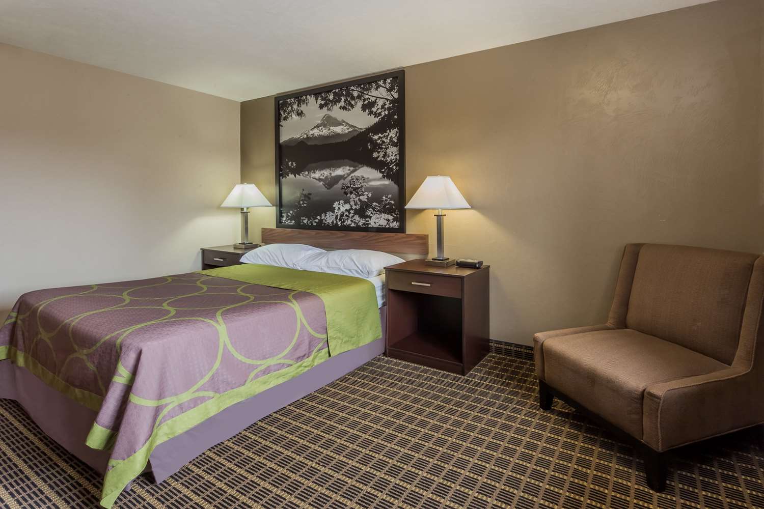 Super 8 by Wyndham Corvallis 6/22