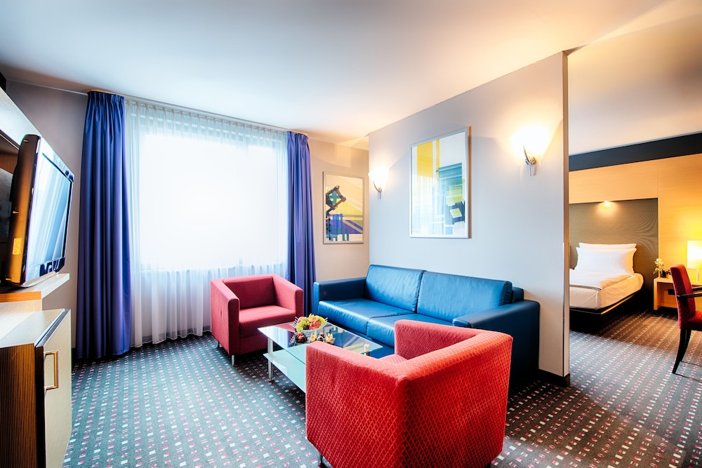 Ramada by Wyndham Essen 24/45